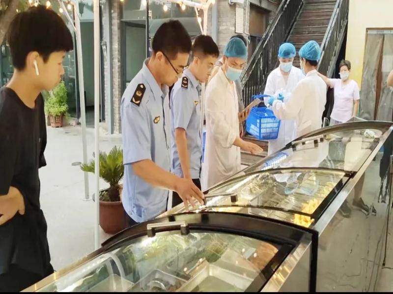 快速检测守护舌尖上的安全！草莓视频
开展夜市摊...